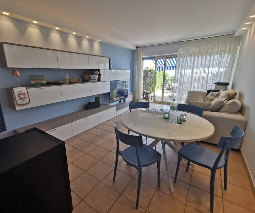 L'Apartment Paradise Sur Mer/80Sqm Beach Front +Ac 멍똥 외부 사진
